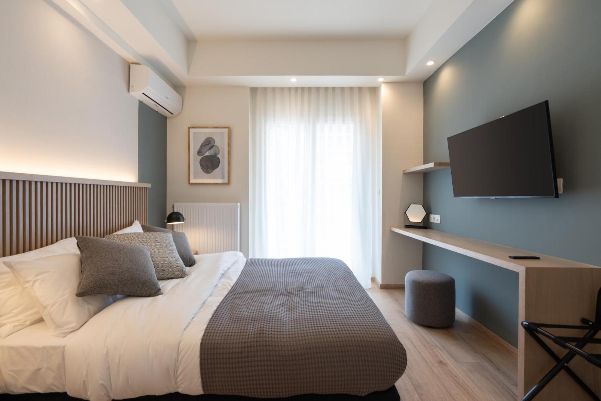 Newly Renovated 2 Bedroom Apartment, 5Min To Metro เอเธนส์ ภายนอก รูปภาพ